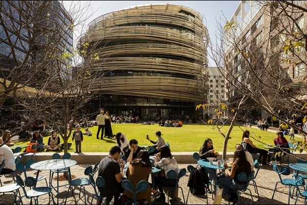 Darling Square (Sydney): photo by Brett Boardman