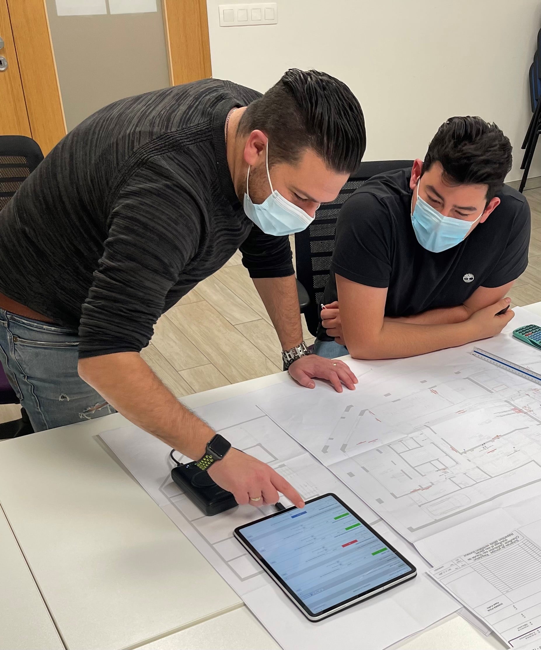 Sotrelco employees using Deltek AprciSnapper app